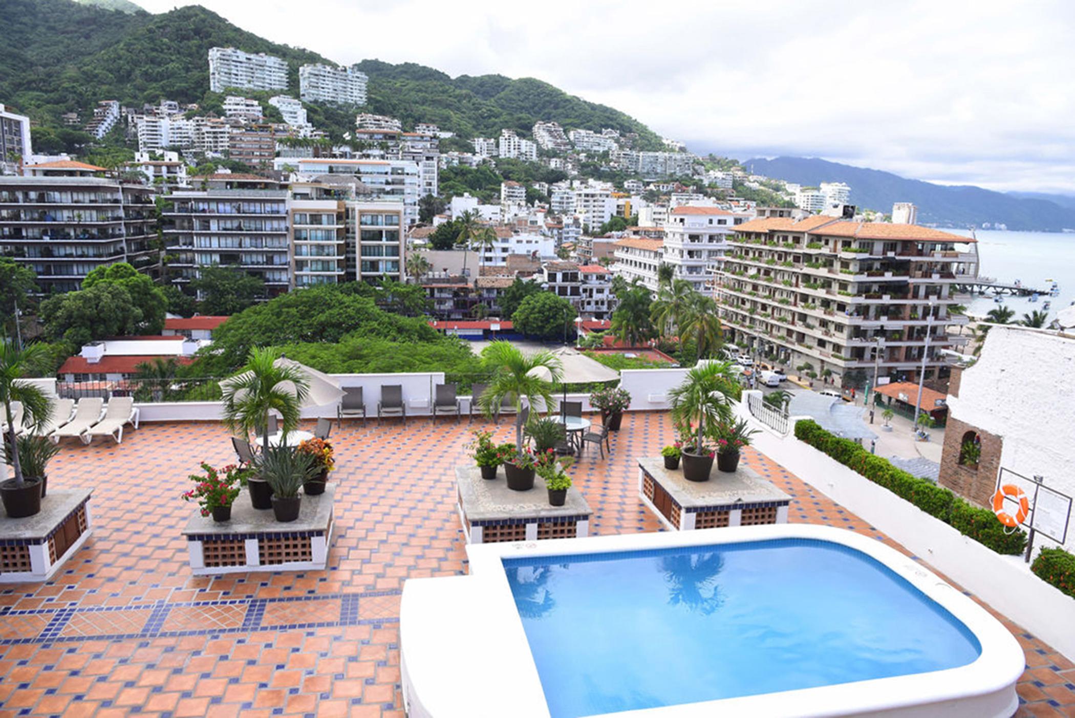 Hotel Eloisa Пуэрто-Вальярта Экстерьер фото